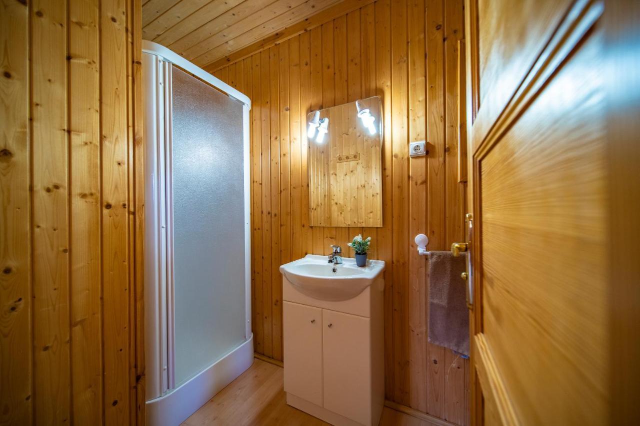 Camping Bungalow Serra De Prades Resort Vilanova de Prades ภายนอก รูปภาพ