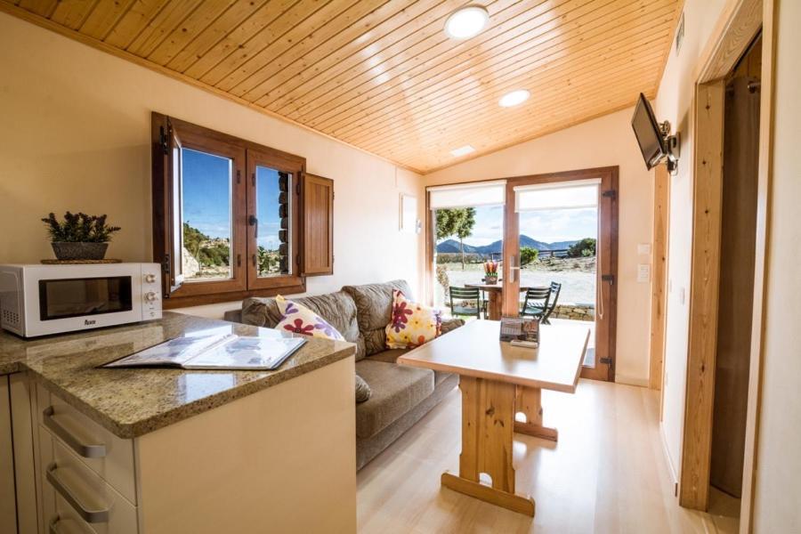 Camping Bungalow Serra De Prades Resort Vilanova de Prades ภายนอก รูปภาพ