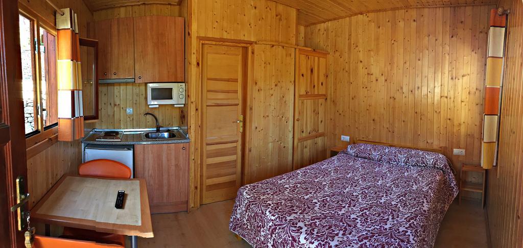 Camping Bungalow Serra De Prades Resort Vilanova de Prades ภายนอก รูปภาพ