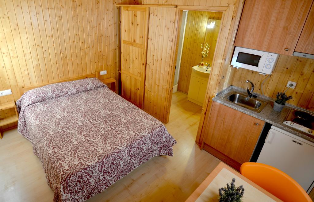 Camping Bungalow Serra De Prades Resort Vilanova de Prades ภายนอก รูปภาพ