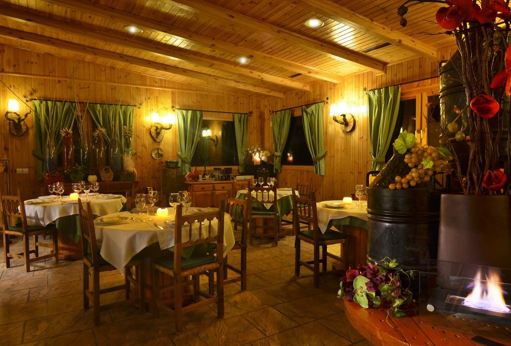 Camping Bungalow Serra De Prades Resort Vilanova de Prades ภายนอก รูปภาพ